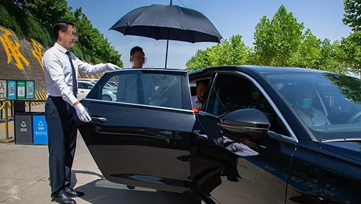 西安市臨潼殯儀館的骨灰寄存樓有哪些設(shè)施和服務(wù)?