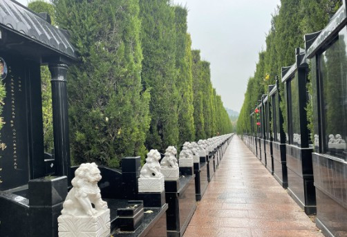 西安周邊哪里的墓地便宜,西安周邊經(jīng)濟(jì)型墓地推薦