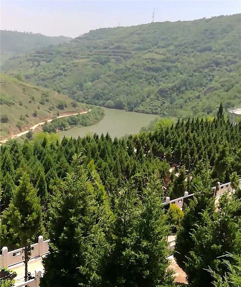 鯨魚(yú)溝高橋墓園電話在什么地方_西安鯨魚(yú)溝高橋墓園怎么樣