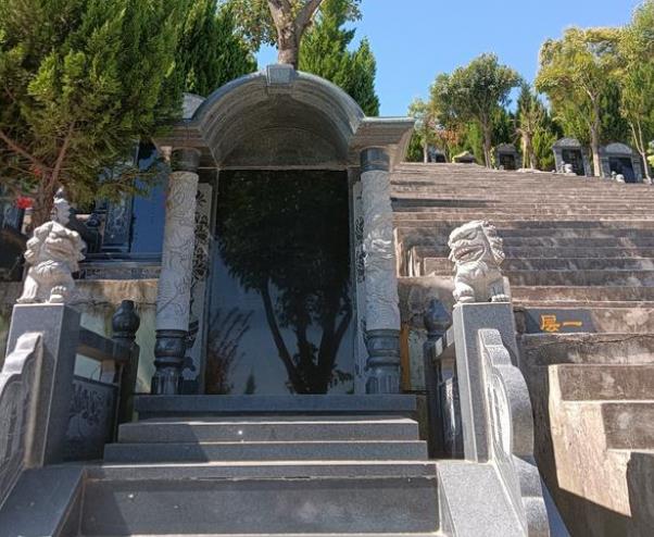 西安市灞橋區(qū)毛東村漢陵墓園怎么樣？