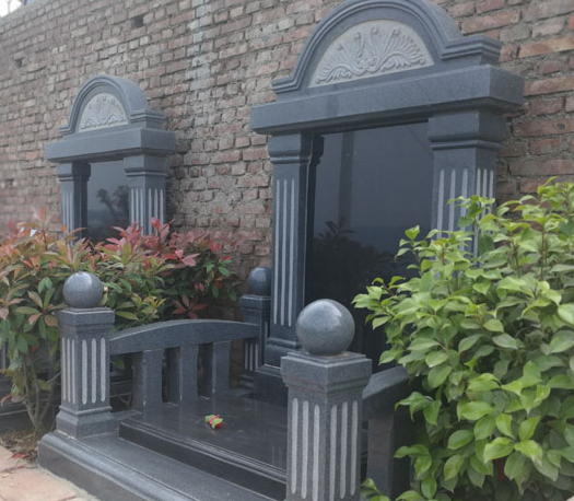 西安壽陽(yáng)山墓園-櫻花苑F區(qū)-櫻花碑二型報(bào)價(jià): 起