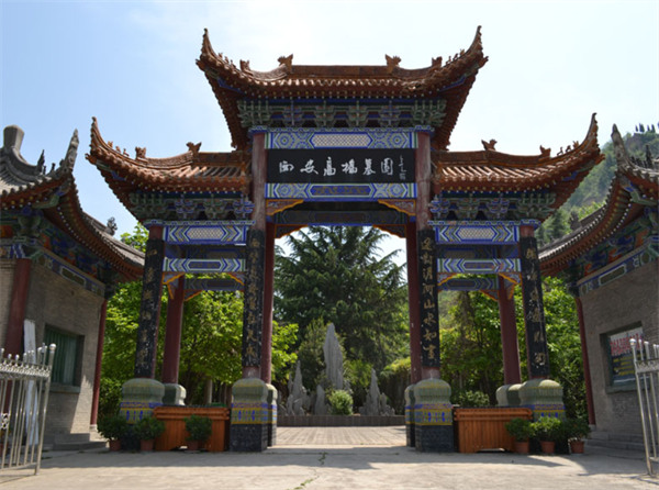 西安高橋墓園乘坐、、路公交車到